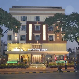 Q ! Star Hotell